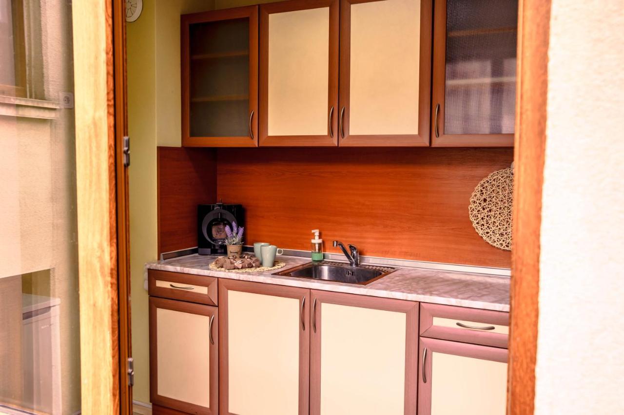 Semiramida Central Studio Varna Exteriör bild