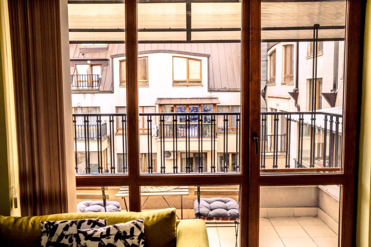Semiramida Central Studio Varna Exteriör bild
